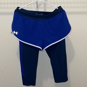 Under Armour Legging/shorts. Capri length. Side pocket.